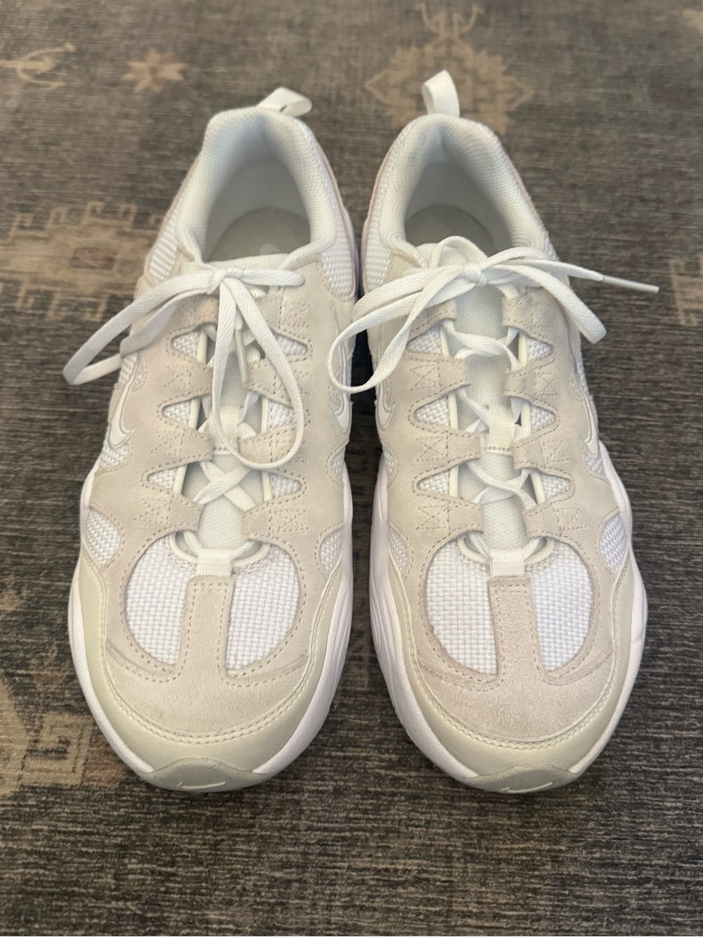 Nike Tech Hera Low Top Lace-Up Sneaker Mesh/Rubber White/Beige DR9761-100 - Picture 2 of 8